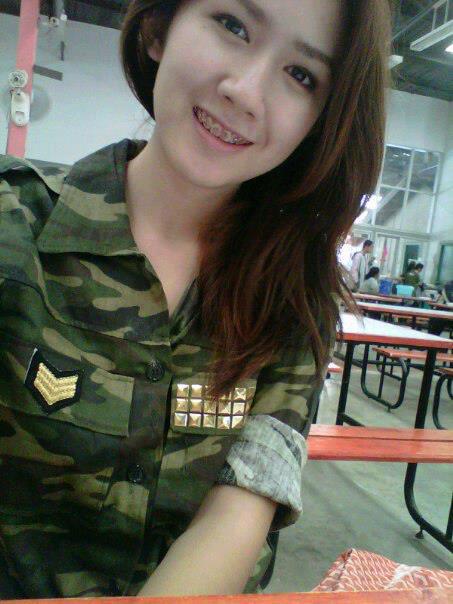 สาวไทยใสๆ
