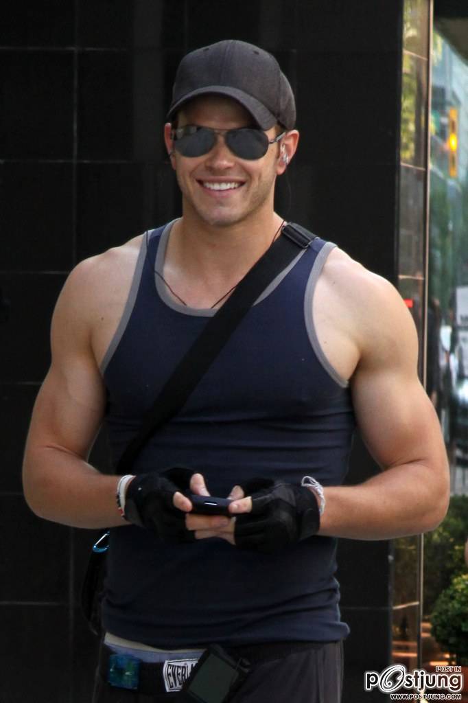 หล่อแมนแฮนซั่ม Bykellan