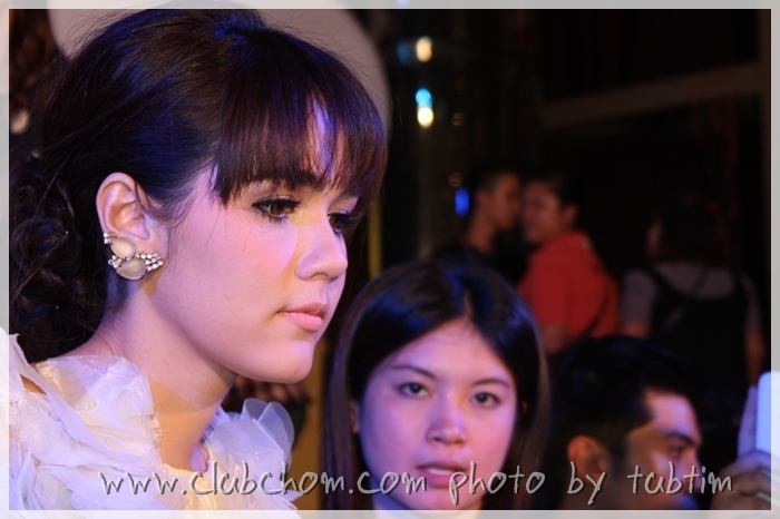ชมพู่ อารยา ในงานแถลงข่าว คุณนายโฮ รอบสื่อมวลชน