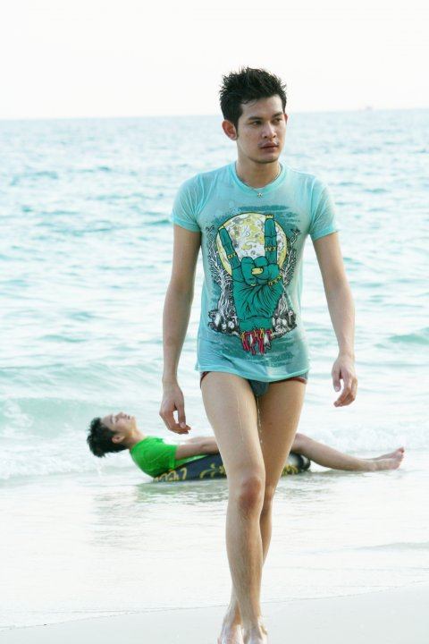 หุ่นเรียว เพียวสวย สไตล์ผู้ชาย :P