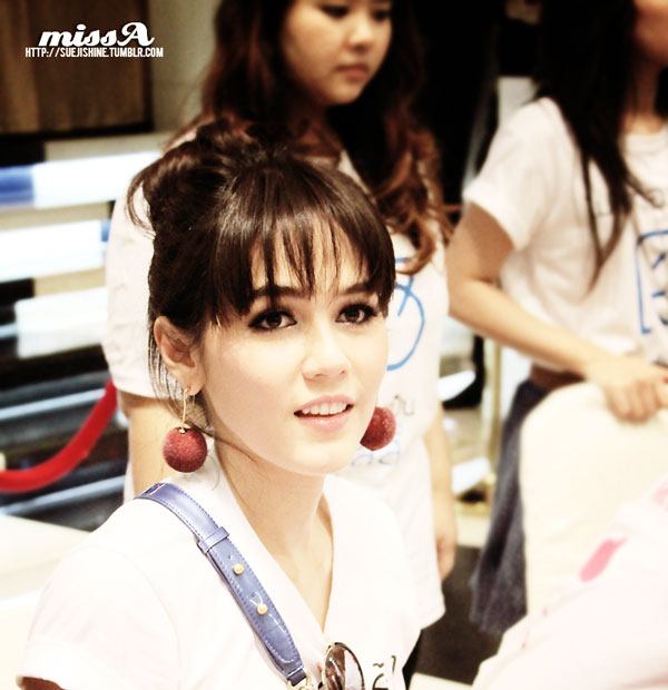 ชมพู่ อารยา โปรโมตหนังคุณนายโฮ