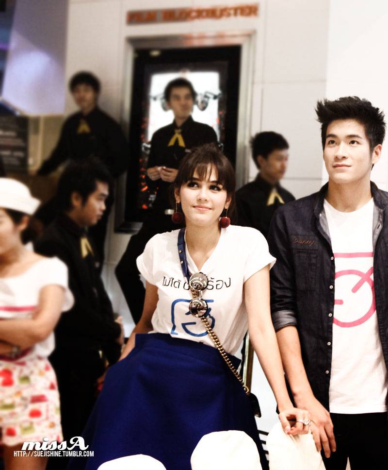 ชมพู่ อารยา โปรโมตหนังคุณนายโฮ