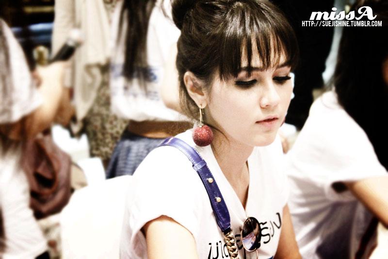 ชมพู่ อารยา โปรโมตหนังคุณนายโฮ