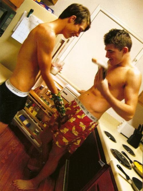 ฟินคะ อร๊าย >...<