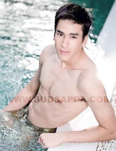 5 พรีเซ็นเตอร์ครองจอแห่งปี 2012