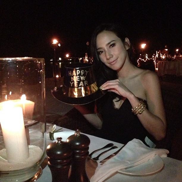 อั้มHappy new year2013ka