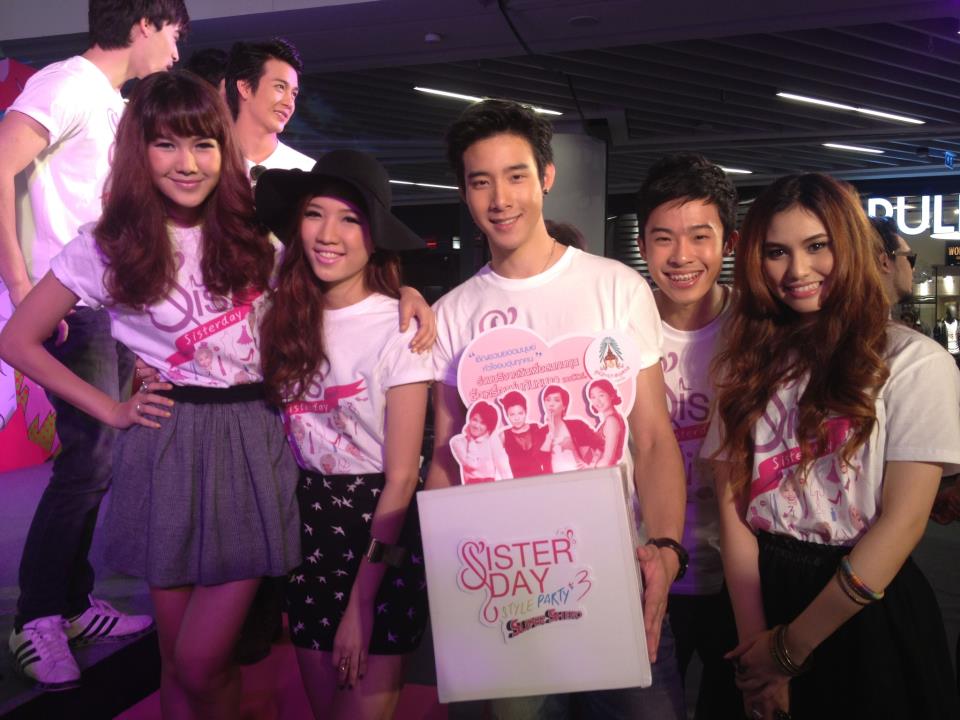 4 สาวขายาว Olives