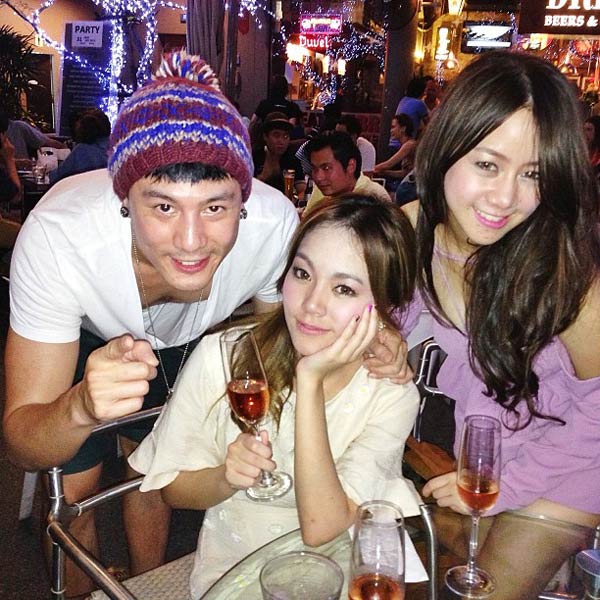 เก็บตก! รวมภาพดารา ลั้ลลาฉลองปีใหม่