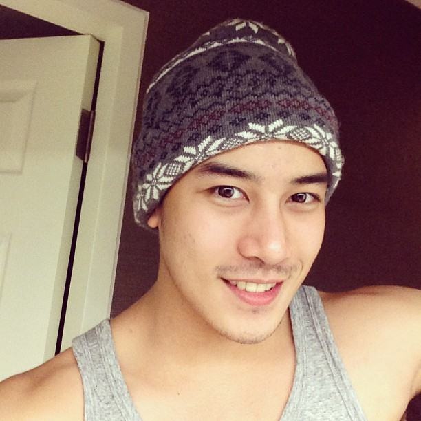 เคน ภูภูมิ @ Instagram Update