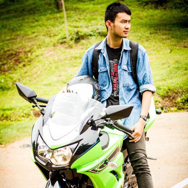 หนุ่ม "มฟล"