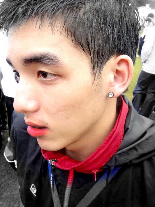 หนุ่ม "มฟล"