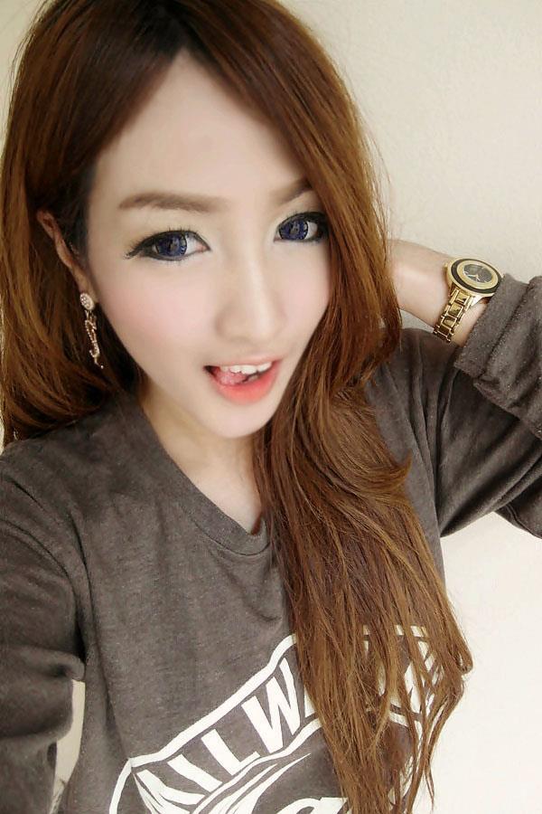 จ๊ะเอ๋ Krisana Kongkakate เธอสวย  ผู้หญิงแท้ 100% คะ