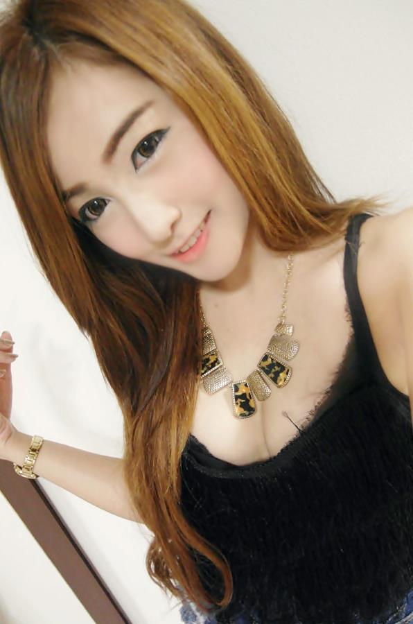 จ๊ะเอ๋ Krisana Kongkakate เธอสวย  ผู้หญิงแท้ 100% คะ