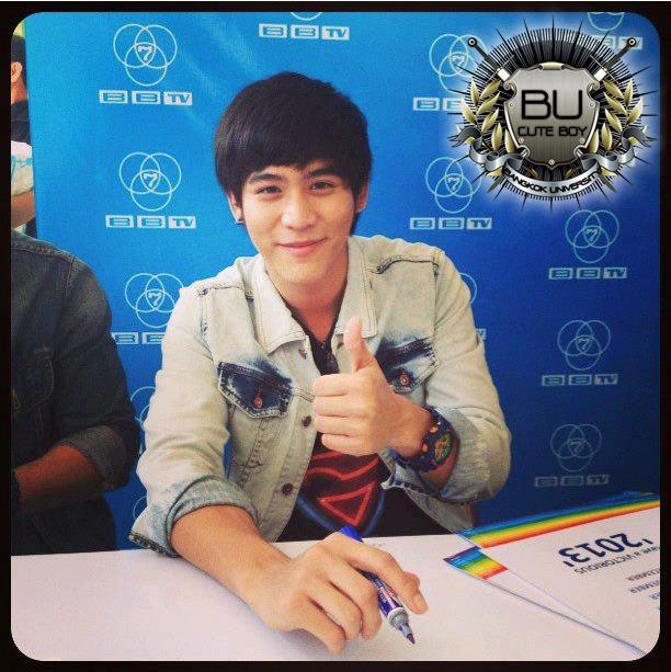 PIC พอร์ช ศรัณย์ @ งาน แจกปฏิทินที่ช่อง7    +2556+
