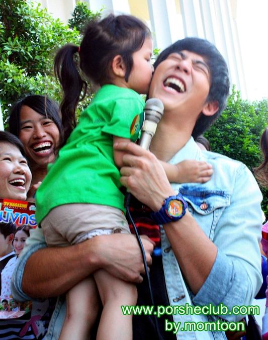 PIC พอร์ช ศรัณย์ @ งาน แจกปฏิทินที่ช่อง7    +2556+