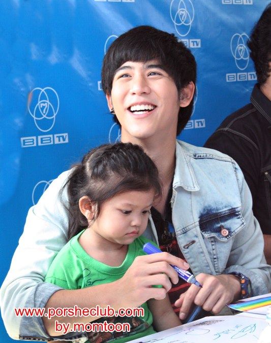 PIC พอร์ช ศรัณย์ @ งาน แจกปฏิทินที่ช่อง7    +2556+