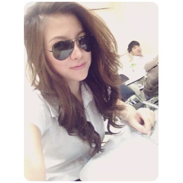 ใบเฟิร์น  พิมพ์ชนก ใส่ชุดนักศึกษา น่ารักมากกกก