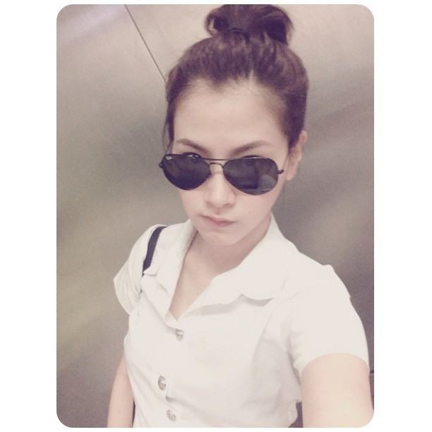 ใบเฟิร์น  พิมพ์ชนก ใส่ชุดนักศึกษา น่ารักมากกกก