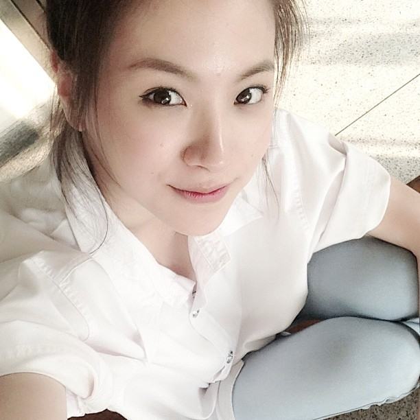 ใบเฟิร์น  พิมพ์ชนก ใส่ชุดนักศึกษา น่ารักมากกกก
