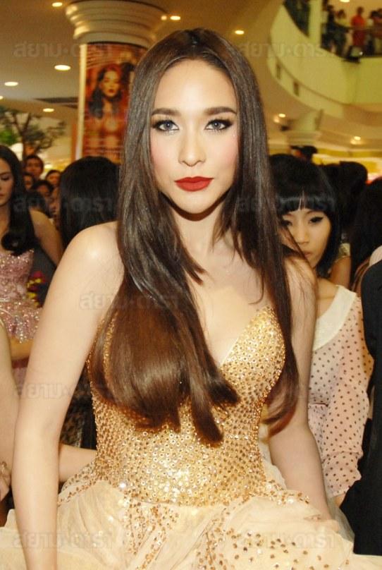 สรุป พลอย ประชันบทบาท จุ๋ย ในละคร สามีตีตรา 2013