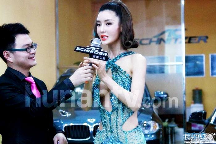 เดรสเพชร ระเบิดเต้า นางแบบจีน