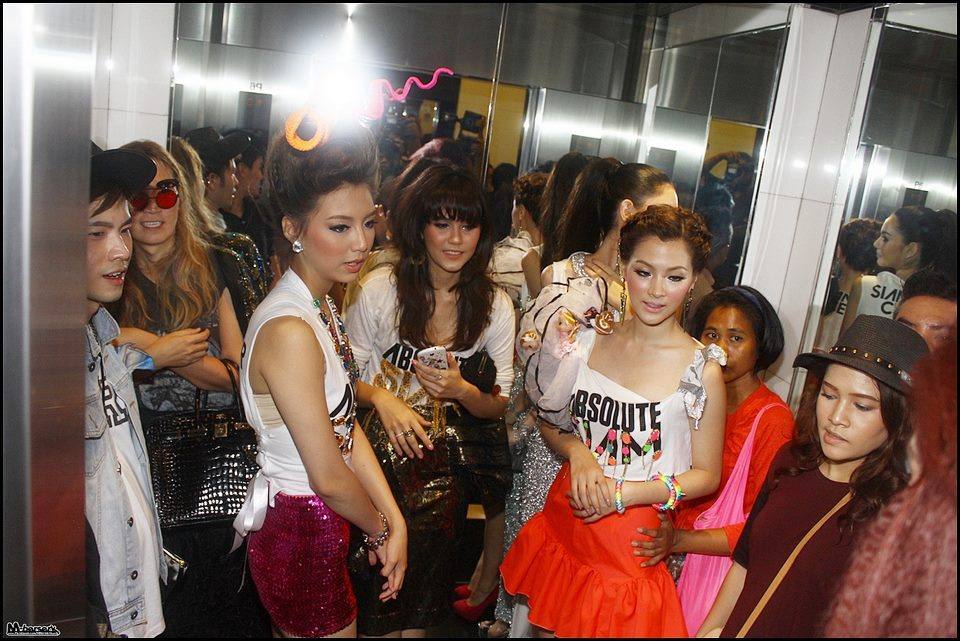 ชมพู่ อารยา @ Grand Opening Siam Center
