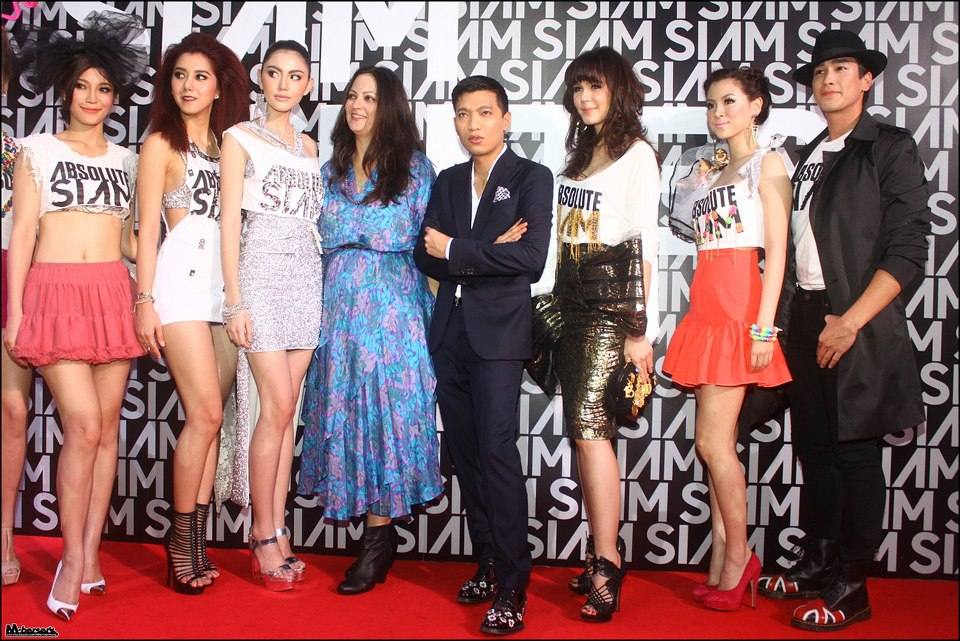 ชมพู่ อารยา @ Grand Opening Siam Center