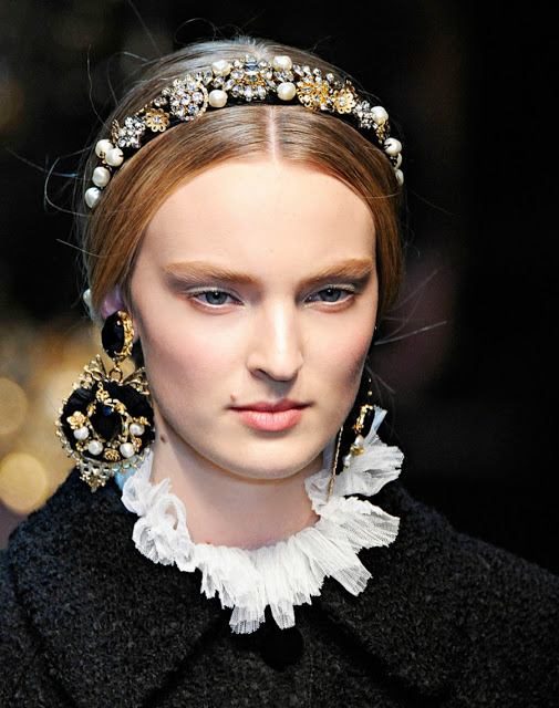 แฟชั่นสุดหรู สไตล์บารอค(Baroque) จาก Dolce&Gabbana