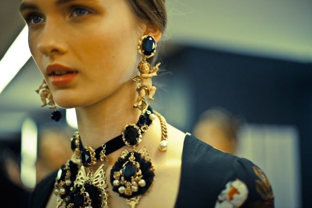 แฟชั่นสุดหรู สไตล์บารอค(Baroque) จาก Dolce&Gabbana