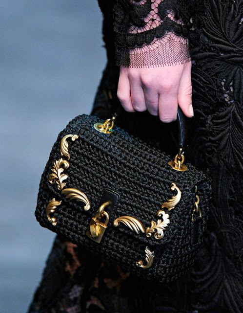แฟชั่นสุดหรู สไตล์บารอค(Baroque) จาก Dolce&Gabbana