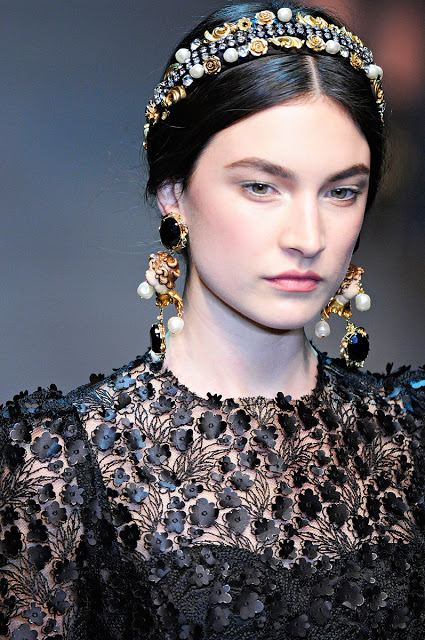 แฟชั่นสุดหรู สไตล์บารอค(Baroque) จาก Dolce&Gabbana
