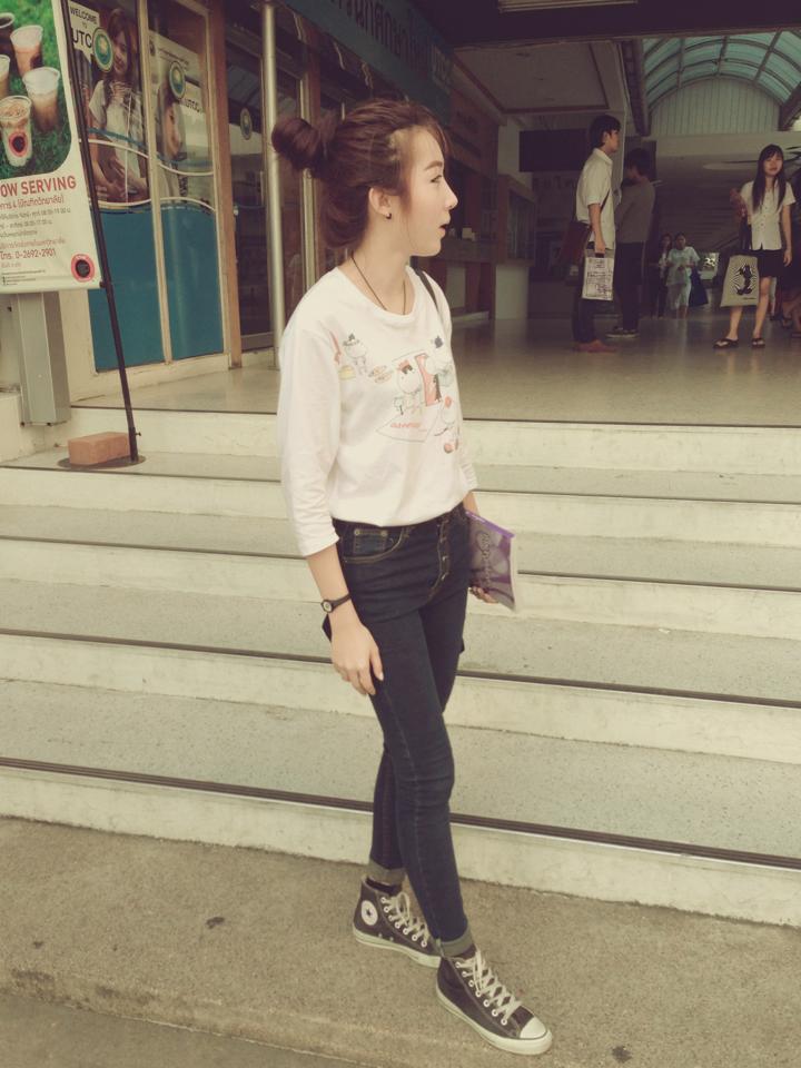 เฟรม "สาวน่ารักจากFB" ขาว สวย หมวย เป๊ะ