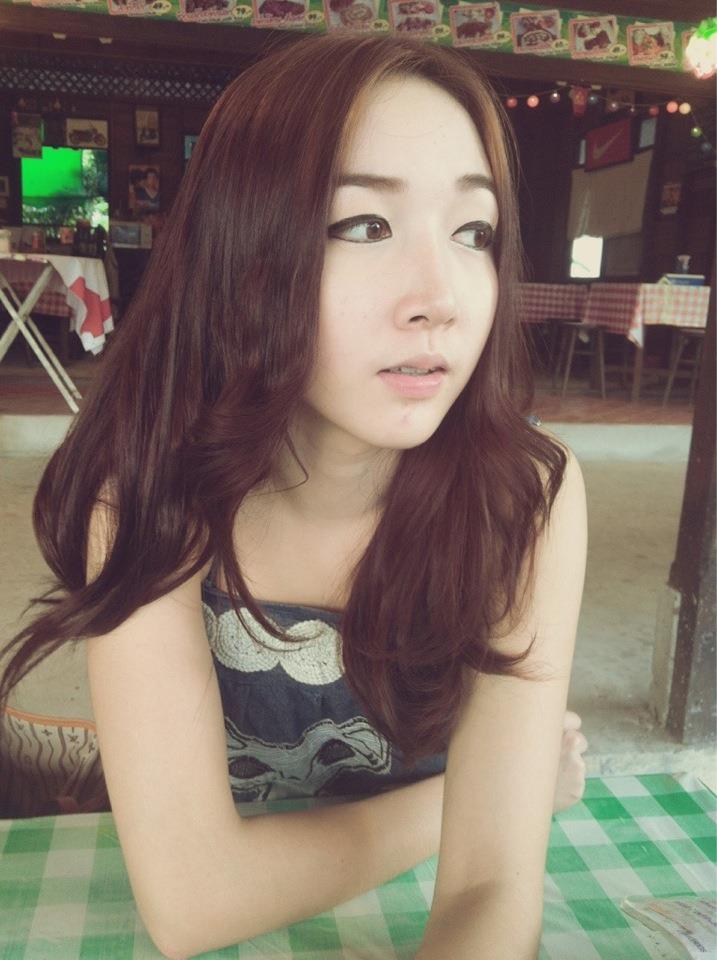 เฟรม "สาวน่ารักจากFB" ขาว สวย หมวย เป๊ะ
