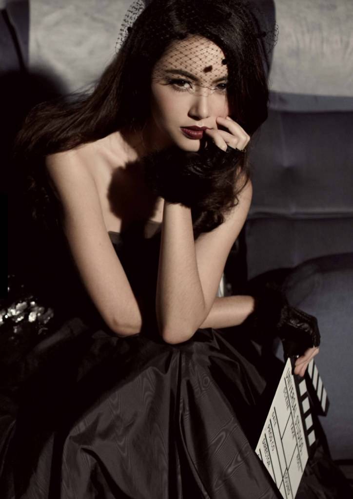 ใหม่-ดาวิกา โฮร์เน่ @ Magaholic vol.1 no.1 January 2013