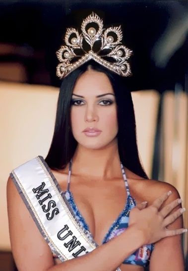 MIKIMOTO มงกุฎ ที่สวยตราตรึงของ Miss universe