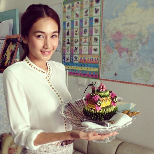 เนย โชติกา หุ่นเธอเป๊ะมากกกกก