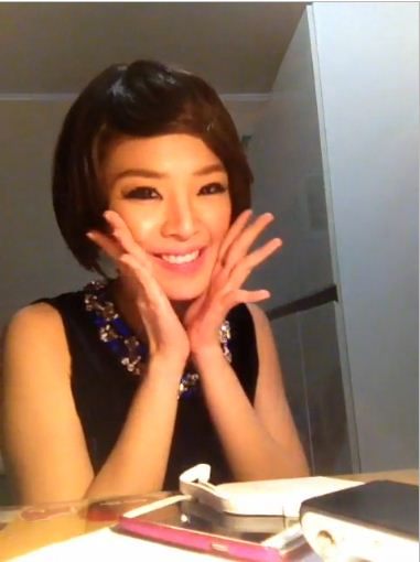 "หญิงแย้" ปรับลุคใหม่ ผมสั้นสไตล์หนูหิ่นอินเตอร์