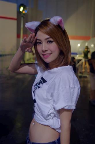 สวยใส พริตตี้จาก Thailand Game Show 2013