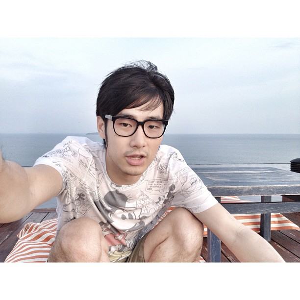 ภัทร ฉัตรบริรักษ์