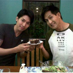 พี ปรเมศวร์ สิงห์โพธิ์ ดาราหนุ่มปืนโหด ที่ตกเป็นข่าว
