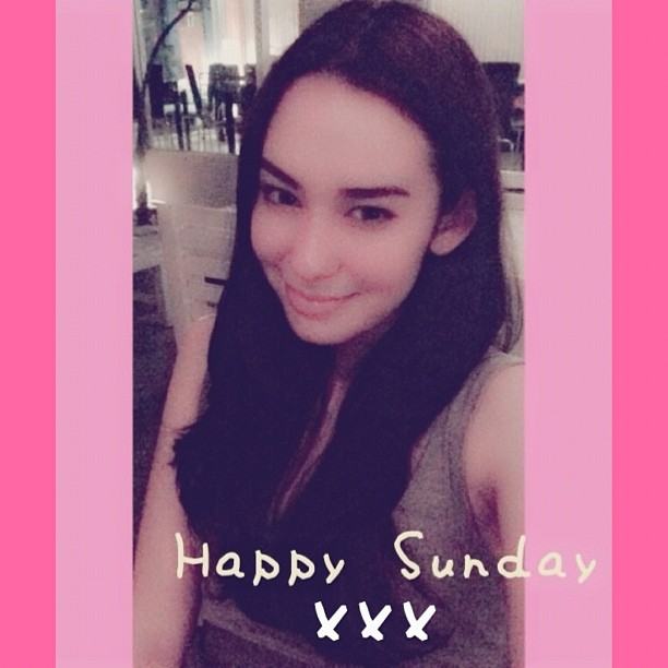 มะลิ มาลินี โคทส์ นางแบบผิวขาวจั๊ว เธอเป๊ะเวอร์์์์