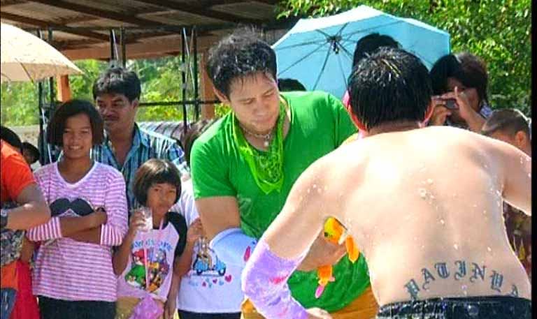 แอม-ปฏิญญา อวบระยะสุดท้าย