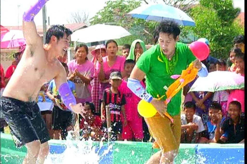 แอม-ปฏิญญา อวบระยะสุดท้าย