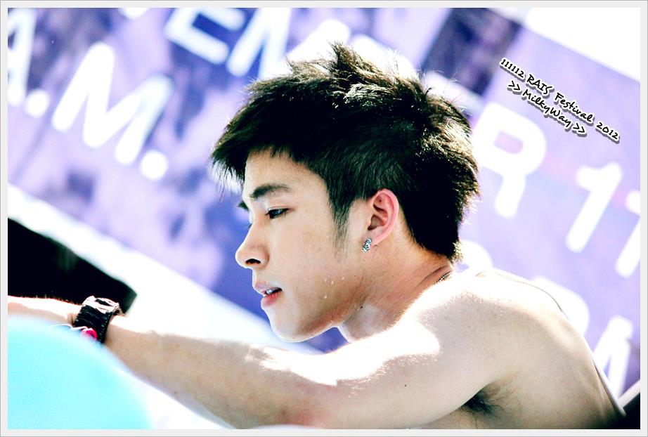 อยากเห็นถ่ายเช็กชีแท้ๆๆๆๆ หุ่นงามหลายๆๆๆๆๆๆ  Nat Sakdatorn