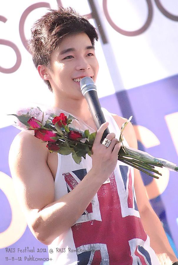 อยากเห็นถ่ายเช็กชีแท้ๆๆๆๆ หุ่นงามหลายๆๆๆๆๆๆ  Nat Sakdatorn