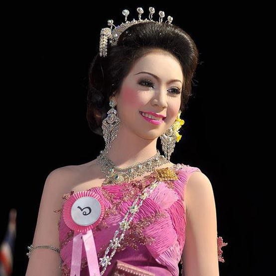 สาวเมืองน้ำดำ