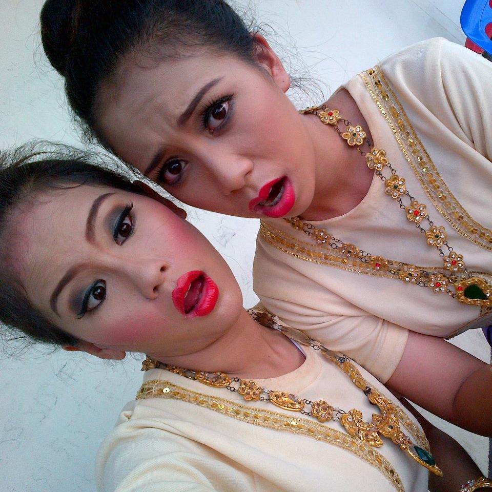 สาวเมืองน้ำดำ