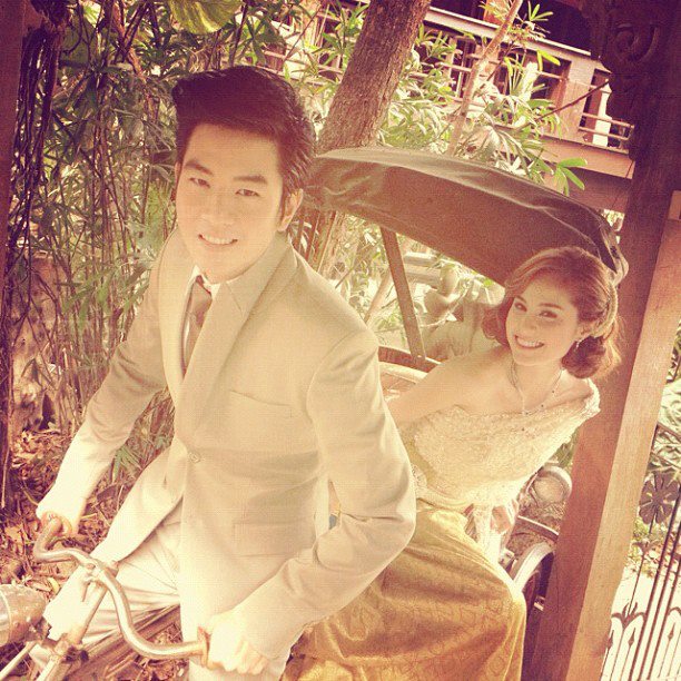 ขวัญ อุษามณี ในชุดไทย