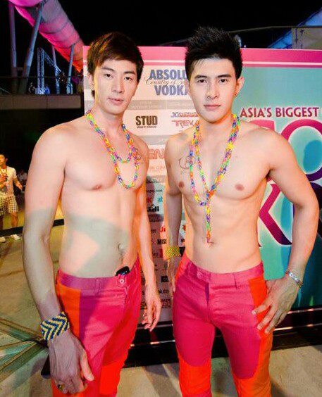 พ่อหนุ่ม หุ่นฟิน 20 !!