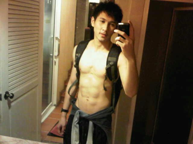 พ่อหนุ่ม หุ่นฟิน 20 !!
